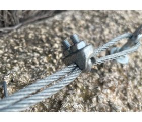 SJ-Z [CP] Sujetacable DIN 741. Zincado